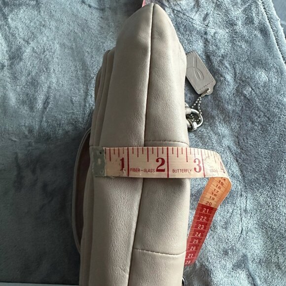 Cream Coach Shoulder Bag - Picture 12 of 13